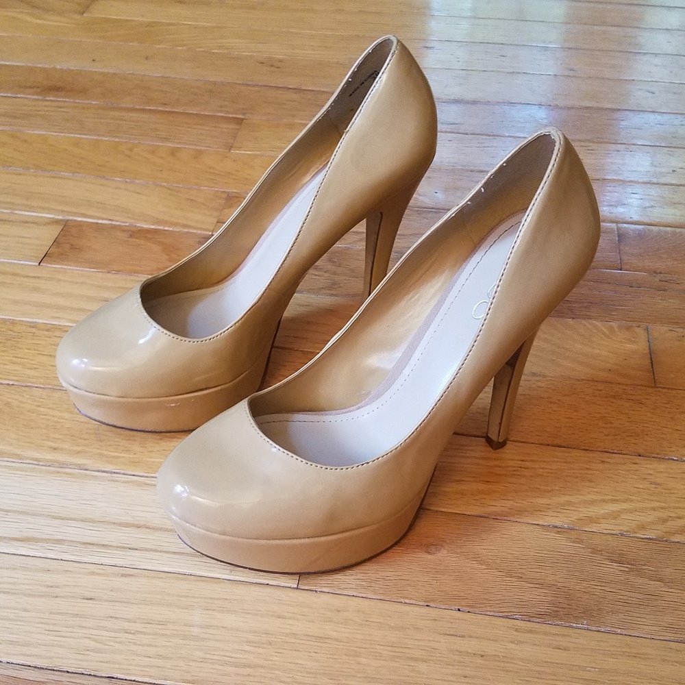ALDO shiny beige heels